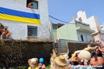 Misa y procesión terrestre-marítima de la playa de Ojos de Garza (Foto TA)